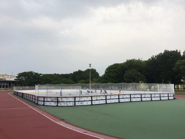郑州冰球场围栏带围网加高支架